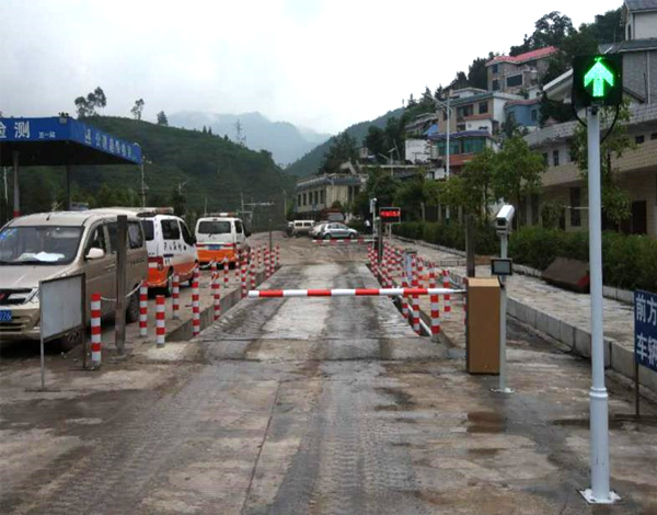 超限超載檢測(cè)系統(tǒng)